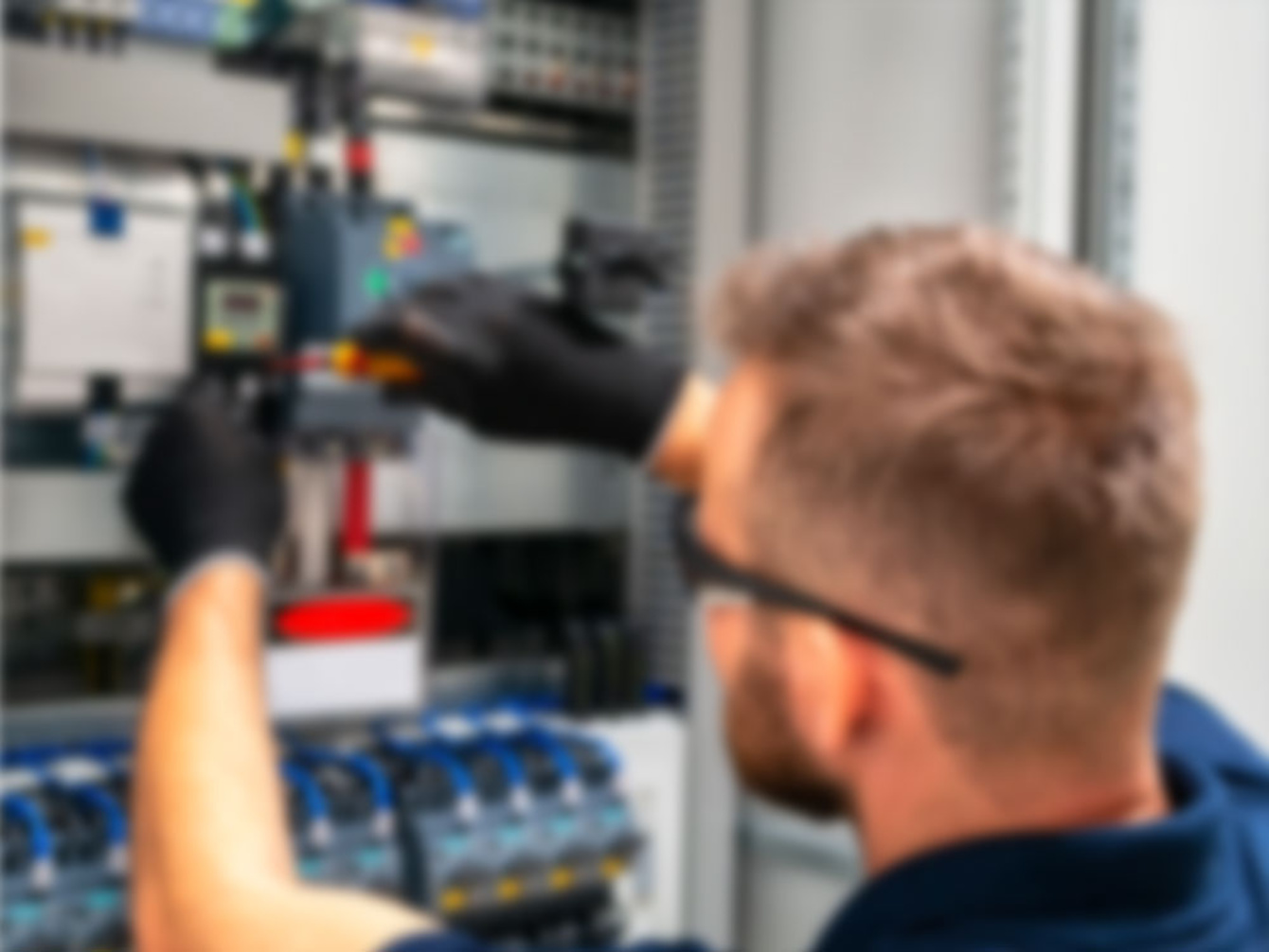 Nieder&shy;spannungs&shy;anlagen bei Sebastian Mayer Elektrotechnik in Lindwedel